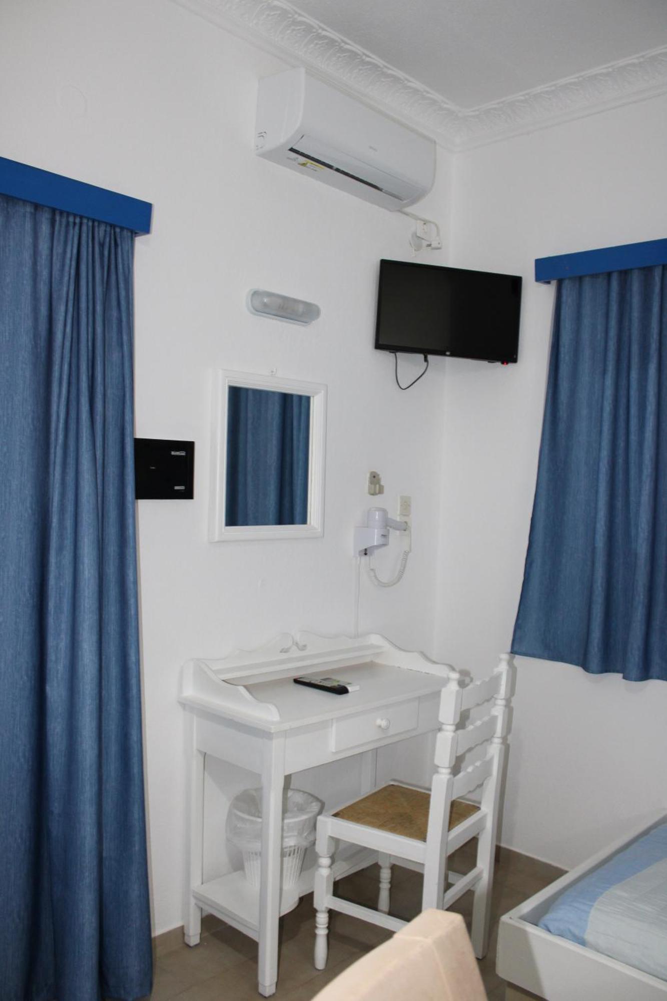 The Three Anchors Rooms Emporio  Exterior foto